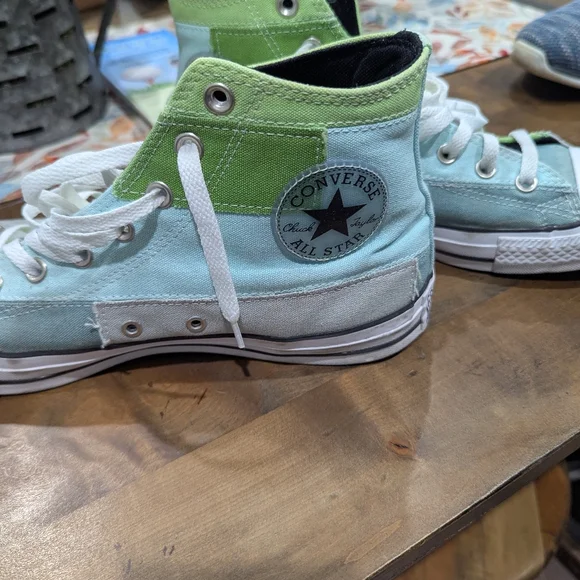 Converse CTAS High Top Sneakers Men’s 12 / Women’s 14 - Picture 3 of 5